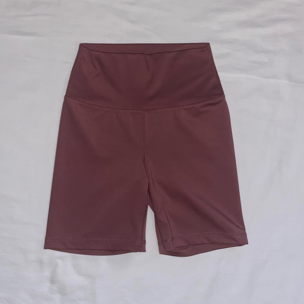 Yogalicious Lux women’s 7” biker shorts in rouge blush